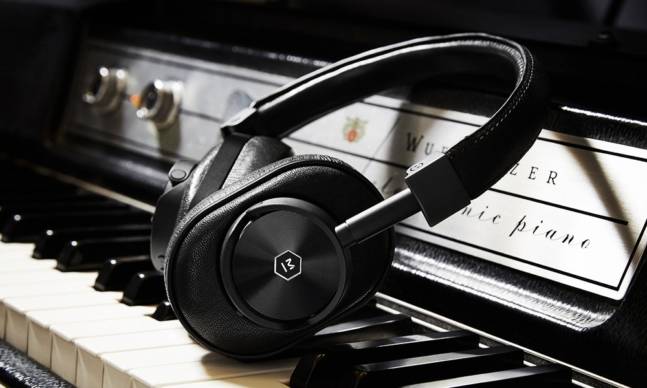 Check the Quality of Your Headphones With This Playlist
