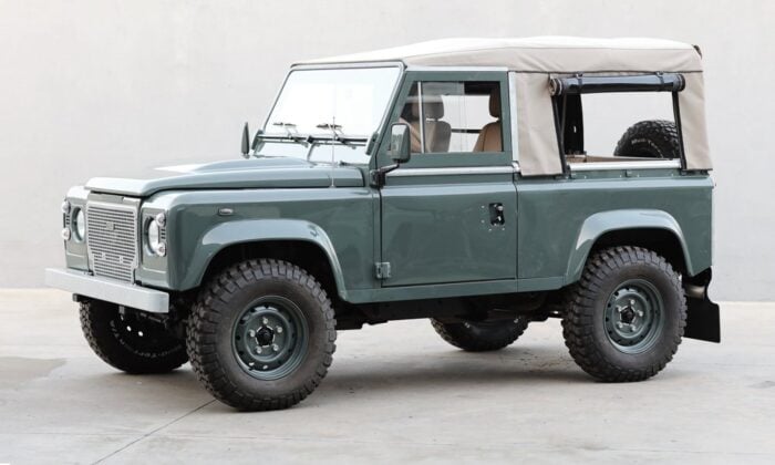 Cool & Vintage Defender D90 Keswick Green