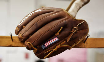 Nokona-baseball-gloves-1