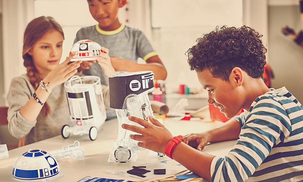 thumbnail image 2 of Buy 10 X Star Wars LittleBits Droid Inventor Kit With Free Storage Kit PAKR-W7325 LittleBits 2 of 13