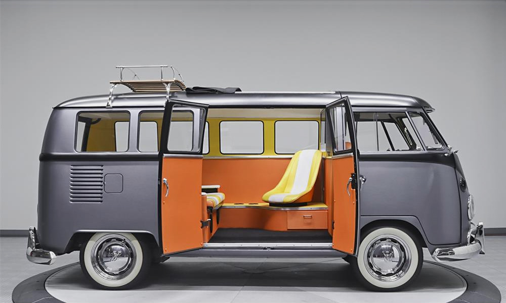 VW-Bus-Was-Made-In-Honor-of-Back-to-the-Future-3
