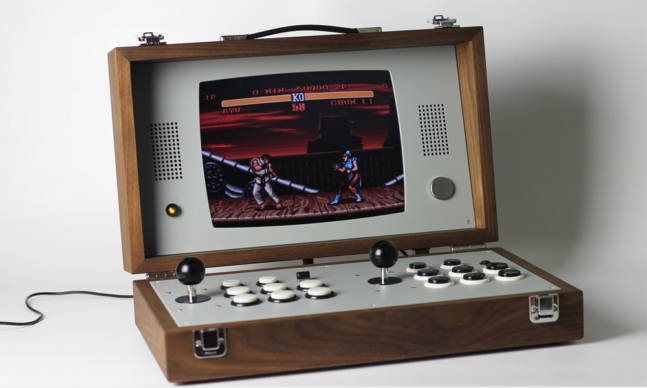 Love Hultèn Cary42 Briefcase Video Game Console