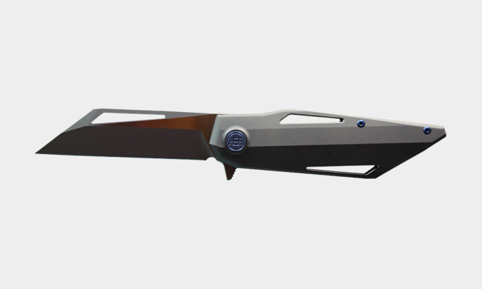 The Wingman Is a Futuristic Pocket Knife