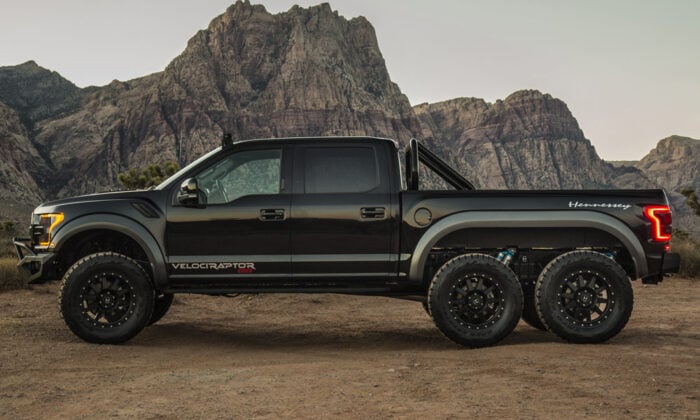 Hennessey VelociRaptor 6×6