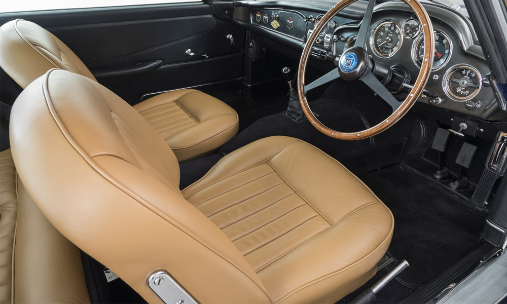 1959-Aston-Martin-DB4-6