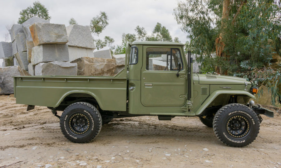 Toyota land cruiser pickup