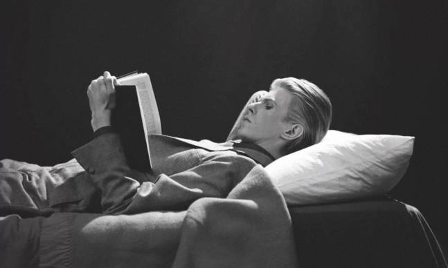 The David Bowie Book Club Challenges You to Read 100 of Bowie’s Favorite Books