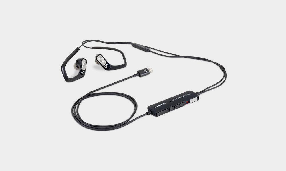 Sennheiser-Ambeo-Smart-Headset-Records-3D-Audio-2
