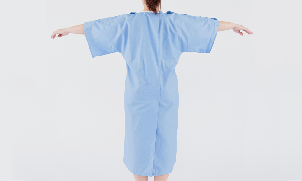 Someone-Finally-Created-a-Better-Hospital-Gown-2