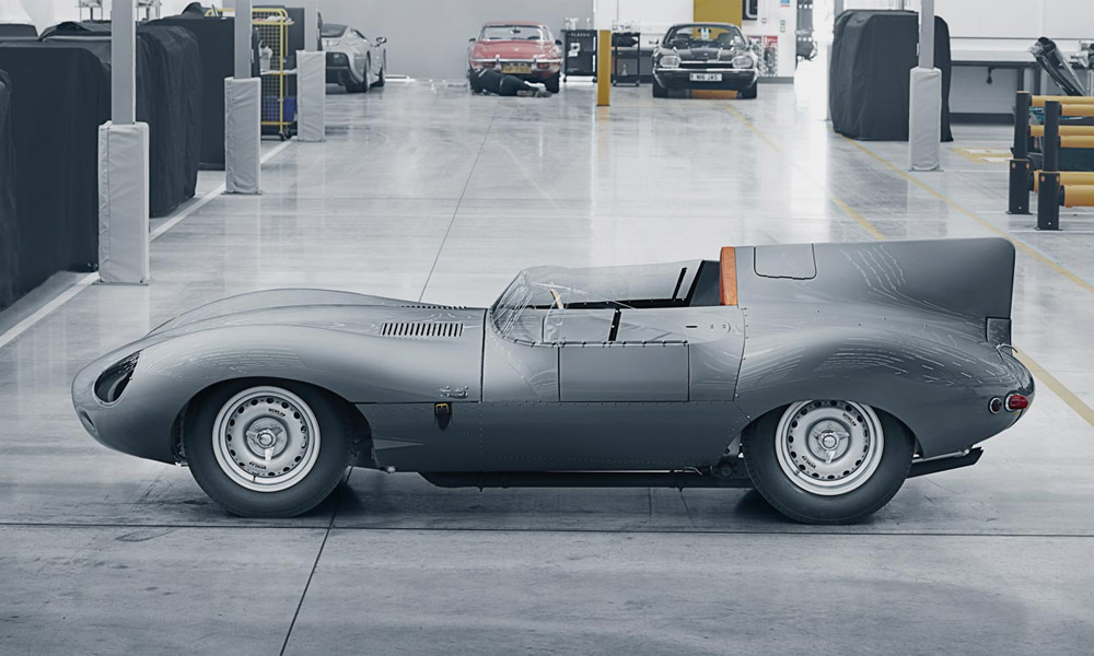 Jaguar-Classic-Is-Resurrecting-the-D-Type-Race-Car-2