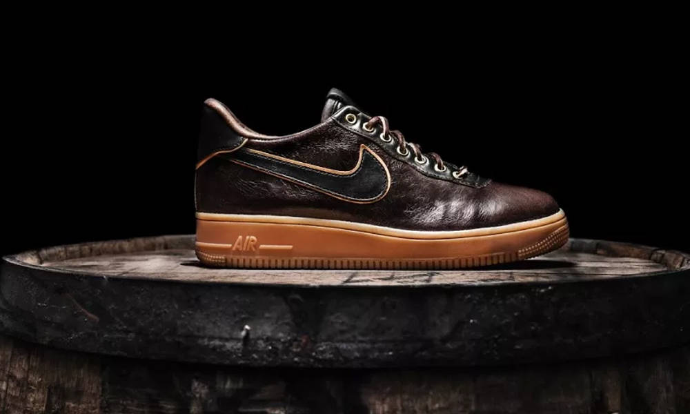 These-Nike-Air-Force-1s-are-Inspired-by-Jack-Daniels-1