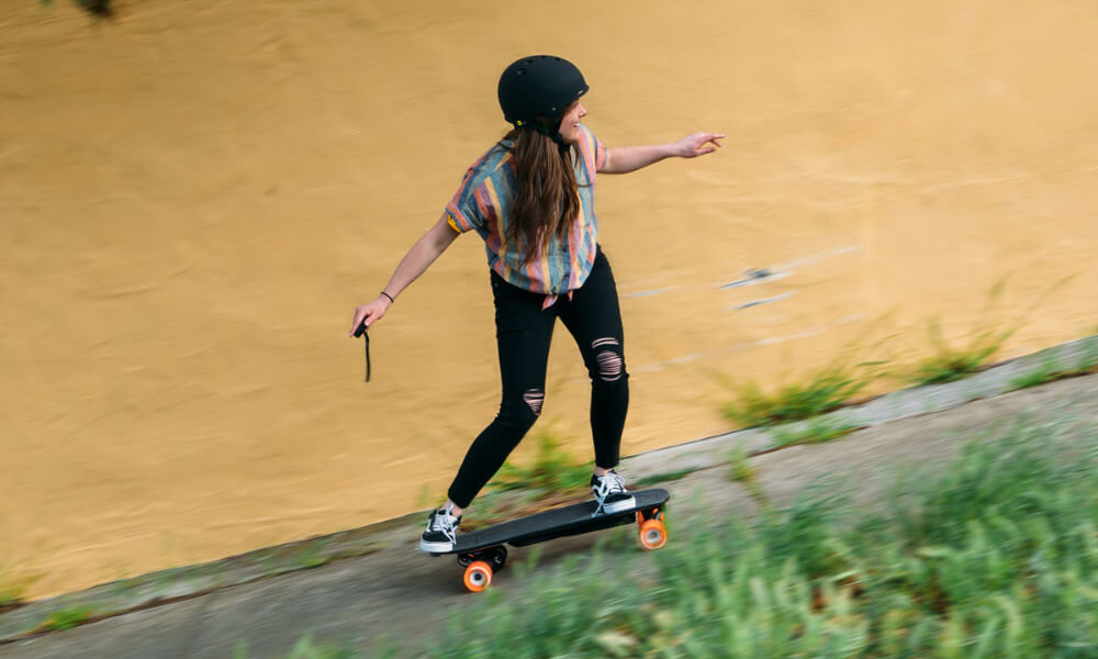 Boosted-Mini-Electric-Skateboard-4