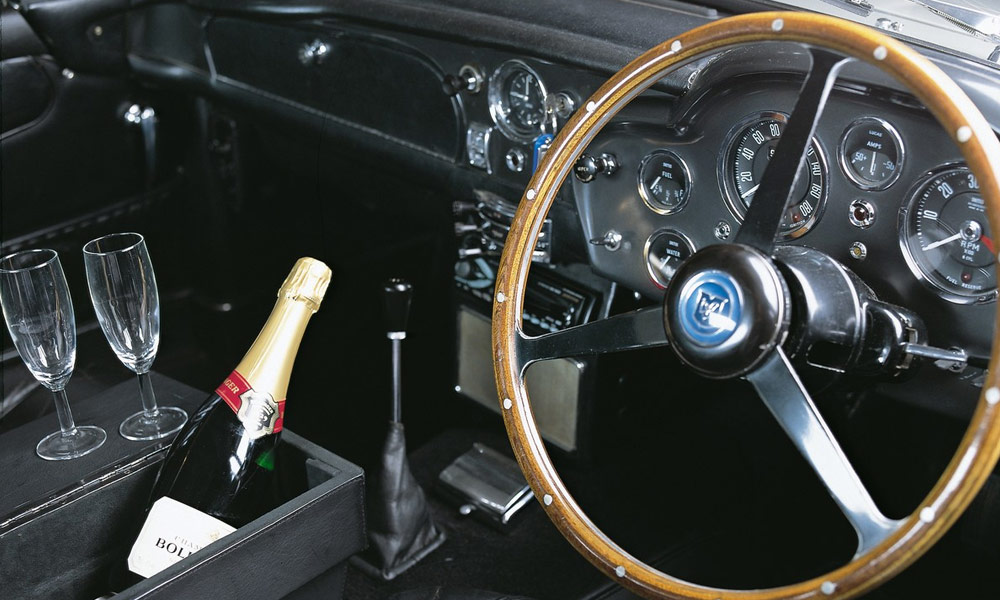 1965-Aston-Martin-DB5-from-'GoldenEye'-Is-Going-to-Auction-3