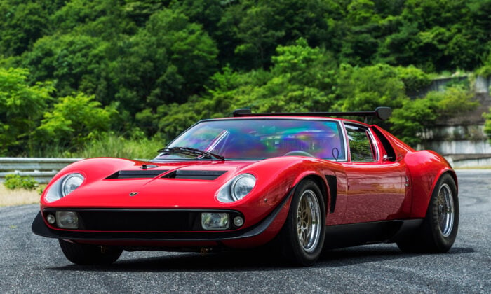 1968-Lamborghini-Miura-SVR