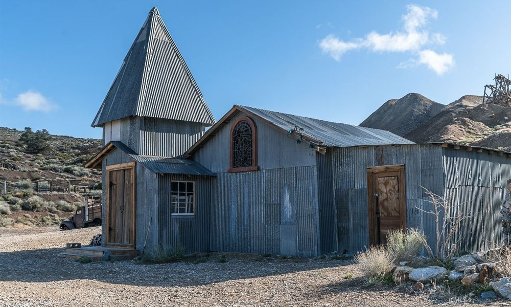 Own-a-California-Ghost-Town-for-Just-Under-a-Million-Bucks-3