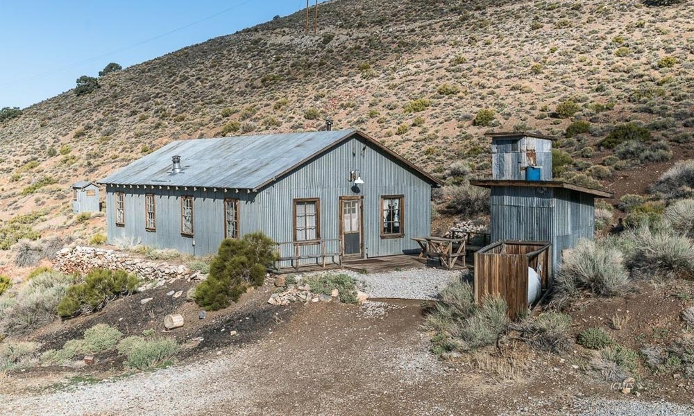 Own-a-California-Ghost-Town-for-Just-Under-a-Million-Bucks-6