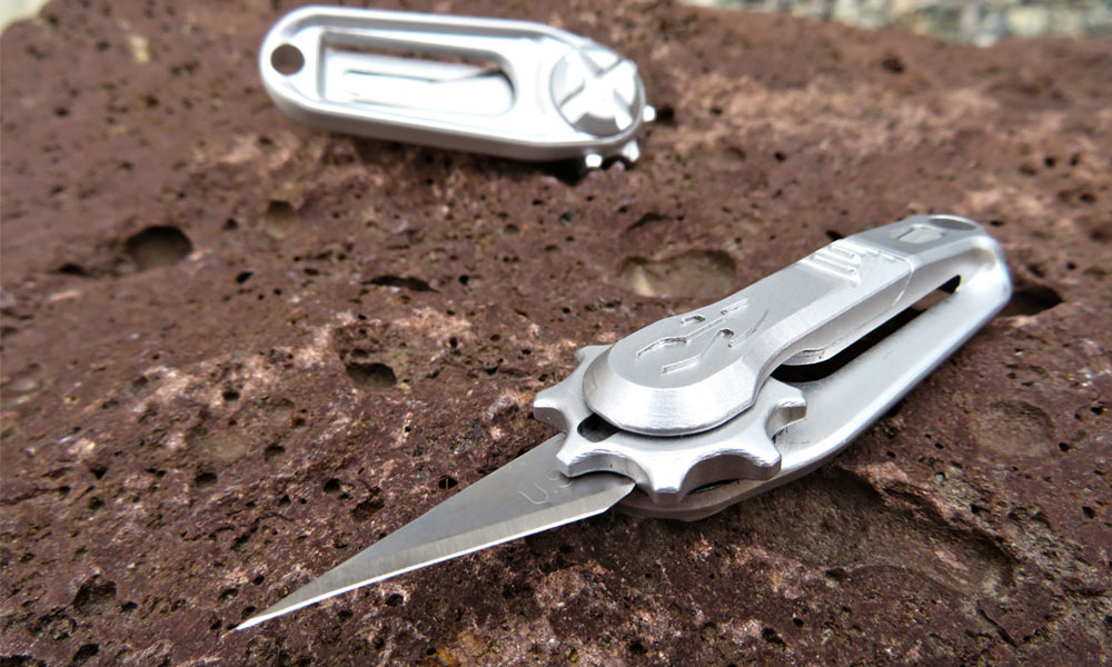 Everyday-Blade-Is-the-World's-Smallest-Folding-Utility-Knife-5