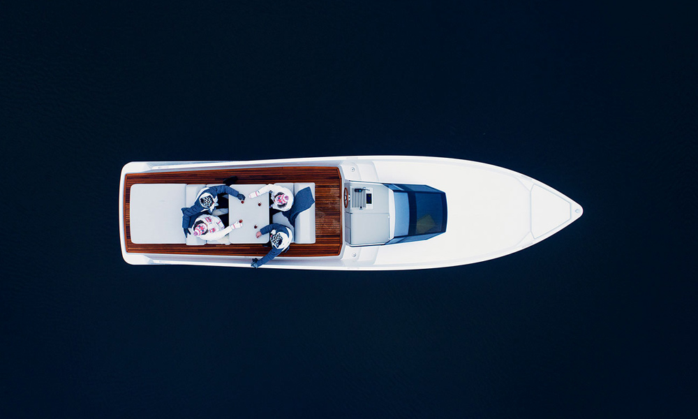 Q30-Silent-Electric-Yacht-3
