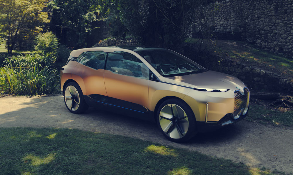 BMW Vision iNEXT Crossover
