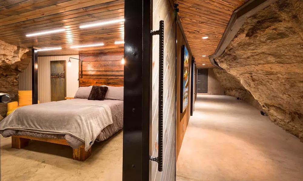 Luxury-Hotel-Is-Built-Inside-a-Cave-5