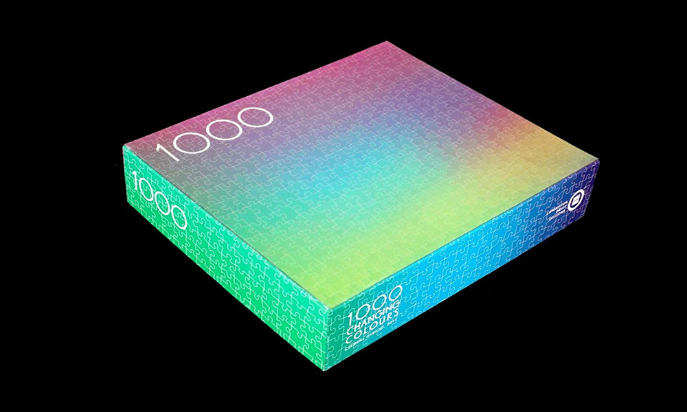 This Gradient Jigsaw Puzzle Changes Colors