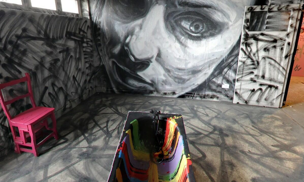Google-Now-Lets-You-Take-Street-View-Tours-of-Street-Art-and-Limited-Exhibitions-4