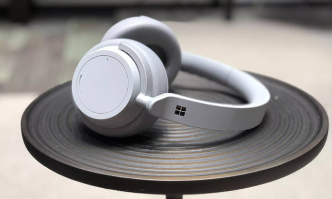 Microsoft’s New Noise-Cancelling Headphones Pack a Virtual Assistant