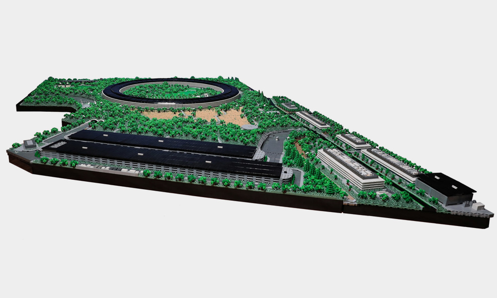 This-LEGO-Apple-Campus-Took-Two-Years-to-Build-2