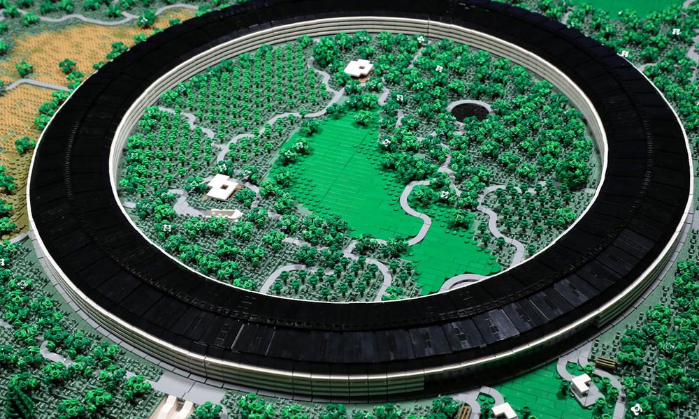 This-LEGO-Apple-Campus-Took-Two-Years-to-Build-4