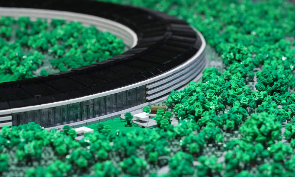This-LEGO-Apple-Campus-Took-Two-Years-to-Build-7