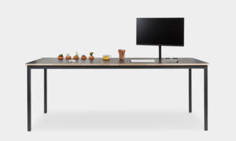 This-Modular-Desk-Works-in-Any-Office-1