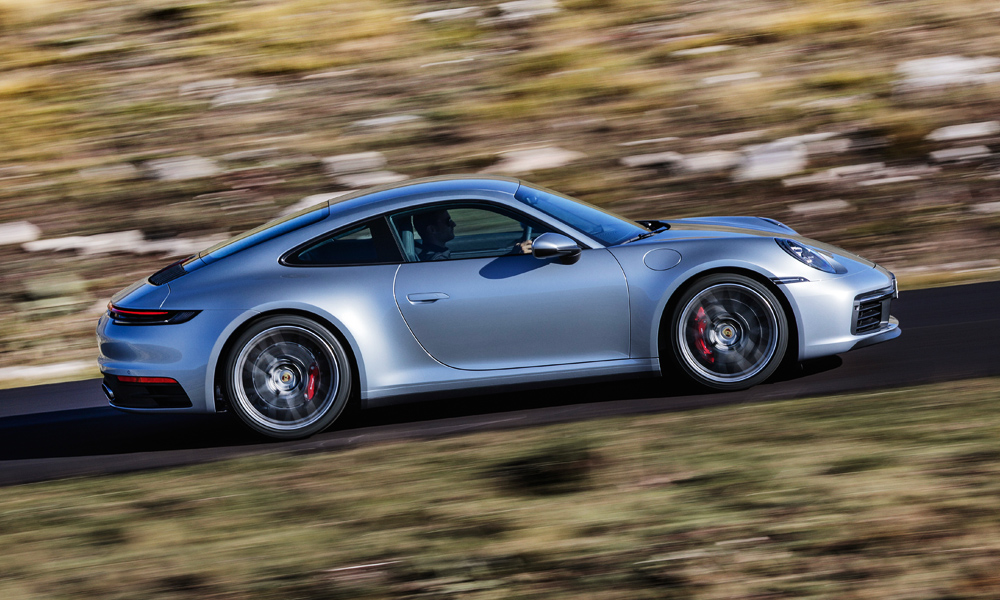 2020-Porsche-911-3