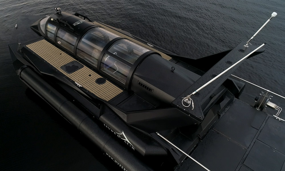 Hyper-Sub-MSV-Is-a-Speedboat-and-Submarine-In-One-2