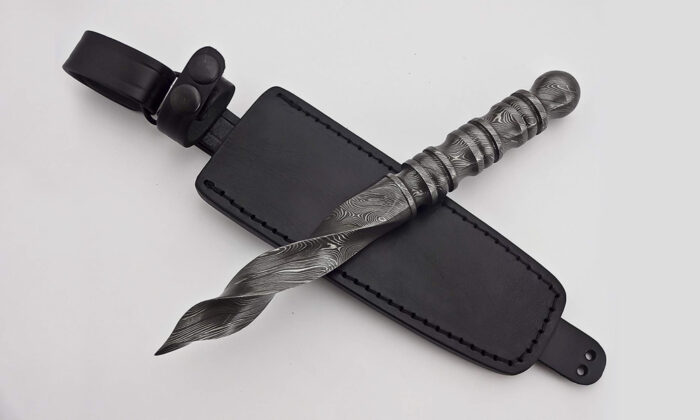 Poshland-Twisted-Damascus-Dagger-1