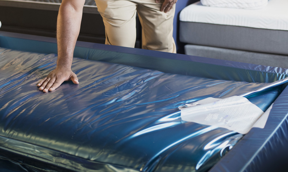 Afloat-Is-a-Modern-Waterbed-3