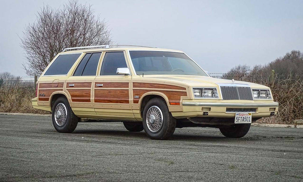 Frank-Sinatras-Woody-Station-Wagon-Is-Going-to-Auction-1