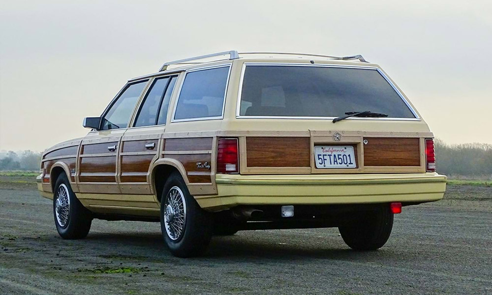 Frank-Sinatras-Woody-Station-Wagon-Is-Going-to-Auction-3