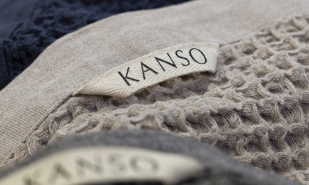 Kanso-Self-Cleaning-Towel