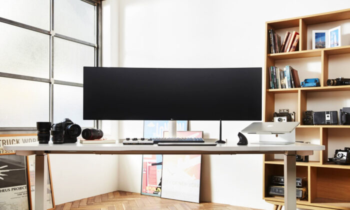 LG Is Making a 49″ UltraWide Monitor