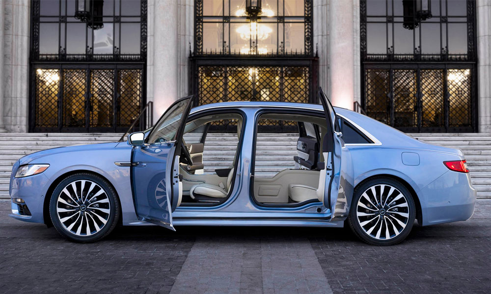 Lincoln-Special-Edition-Continental-with-Suicide-Doors-4