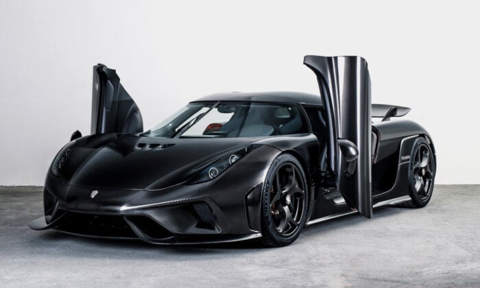 Koenigsegg Naked Carbon Regera