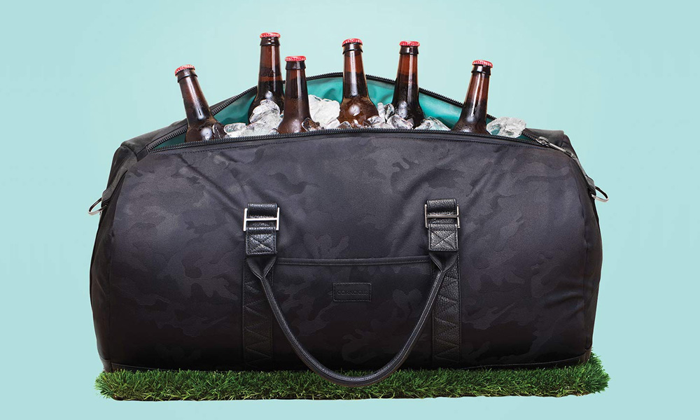 https://coolmaterial.com/wp-content/uploads/2019/01/Corkcicles-Ivanhoe-Duffle-Cooler-Keeps-up-to-48-Beers-Cold-2.jpg