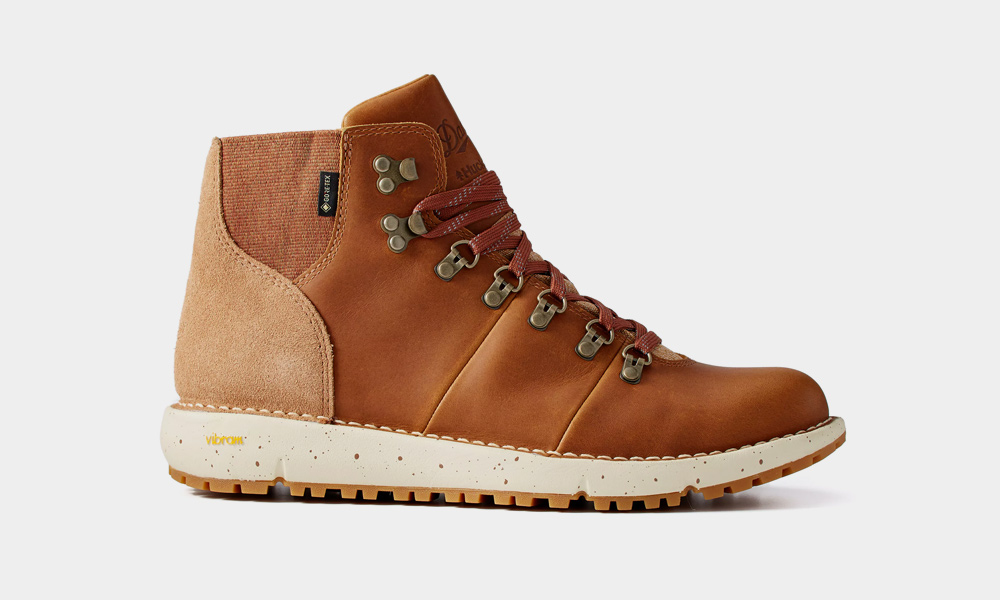 Huckberry-Collaborated-with-Danner-for-a-Unique-Pair-of-Vertigo-917-Boots-2