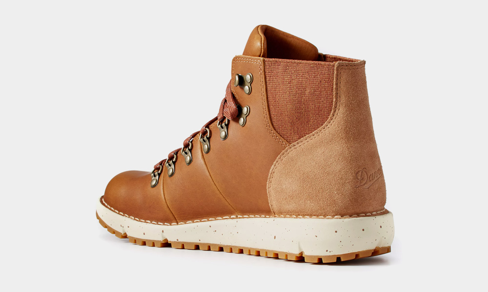 Huckberry-Collaborated-with-Danner-for-a-Unique-Pair-of-Vertigo-917-Boots-3