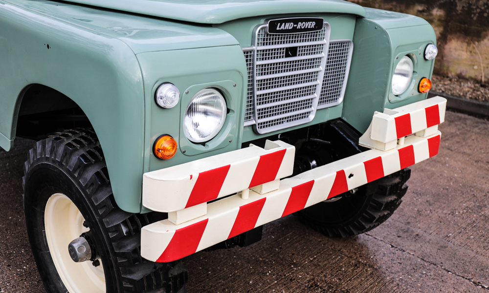 1976-Land-Rover-Series-III-Rescue-Vehicle-5