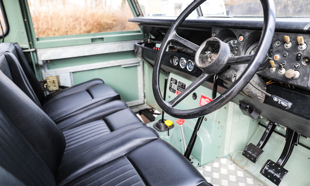 1976-Land-Rover-Series-III-Rescue-Vehicle-7