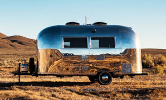 Edmonds-Lee-Architects-Airsteam-Mobile-Office