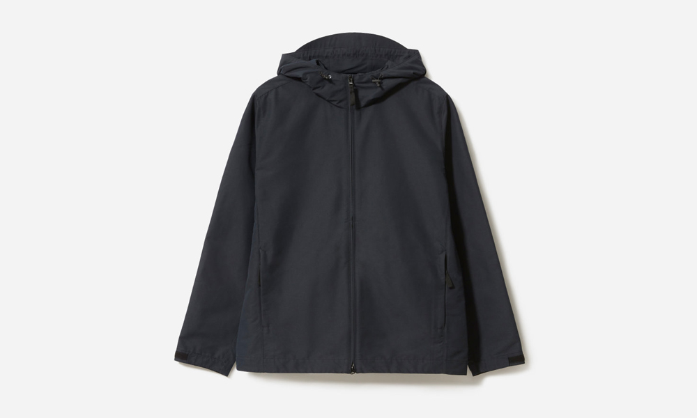 Everlanes-Latest-Recycled-Plastic-Bottle-Piece-Is-an-All-Weather-Rain-Jacket-1