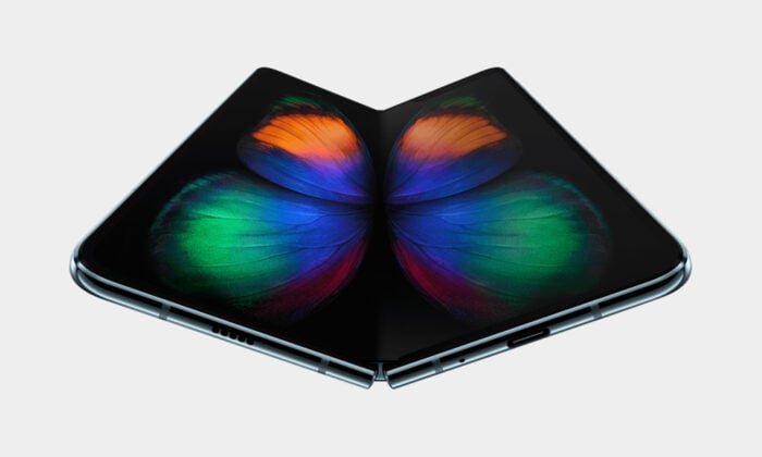 Samsung-Galaxy-Fold-Smartphone