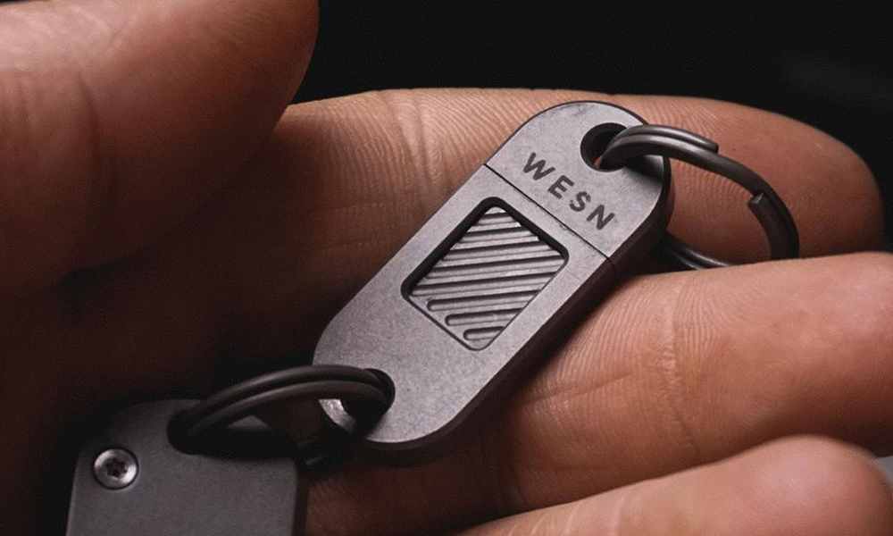 WESN-Quick-Release-Titanium-Keychain-2